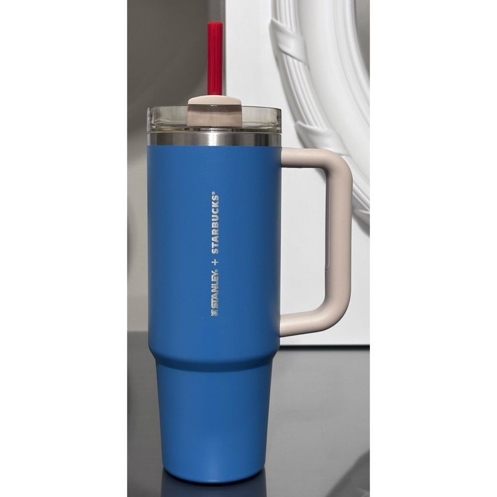 Stanley x Starbucks 2024 Taiwan Christmas Exclusive 30oz Tumbler- CARNIVAL BLUE
